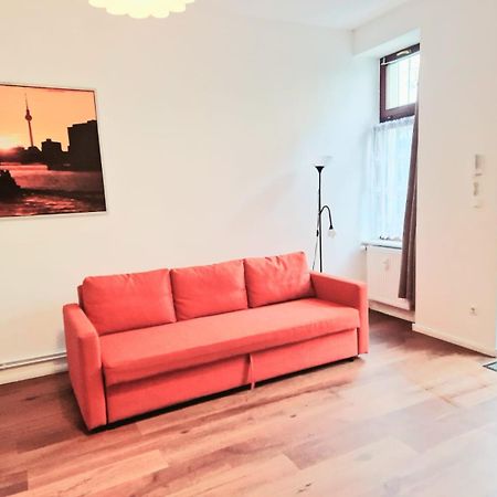 City Studio Apartment For 4, Near Sonnenallee Берлін Екстер'єр фото