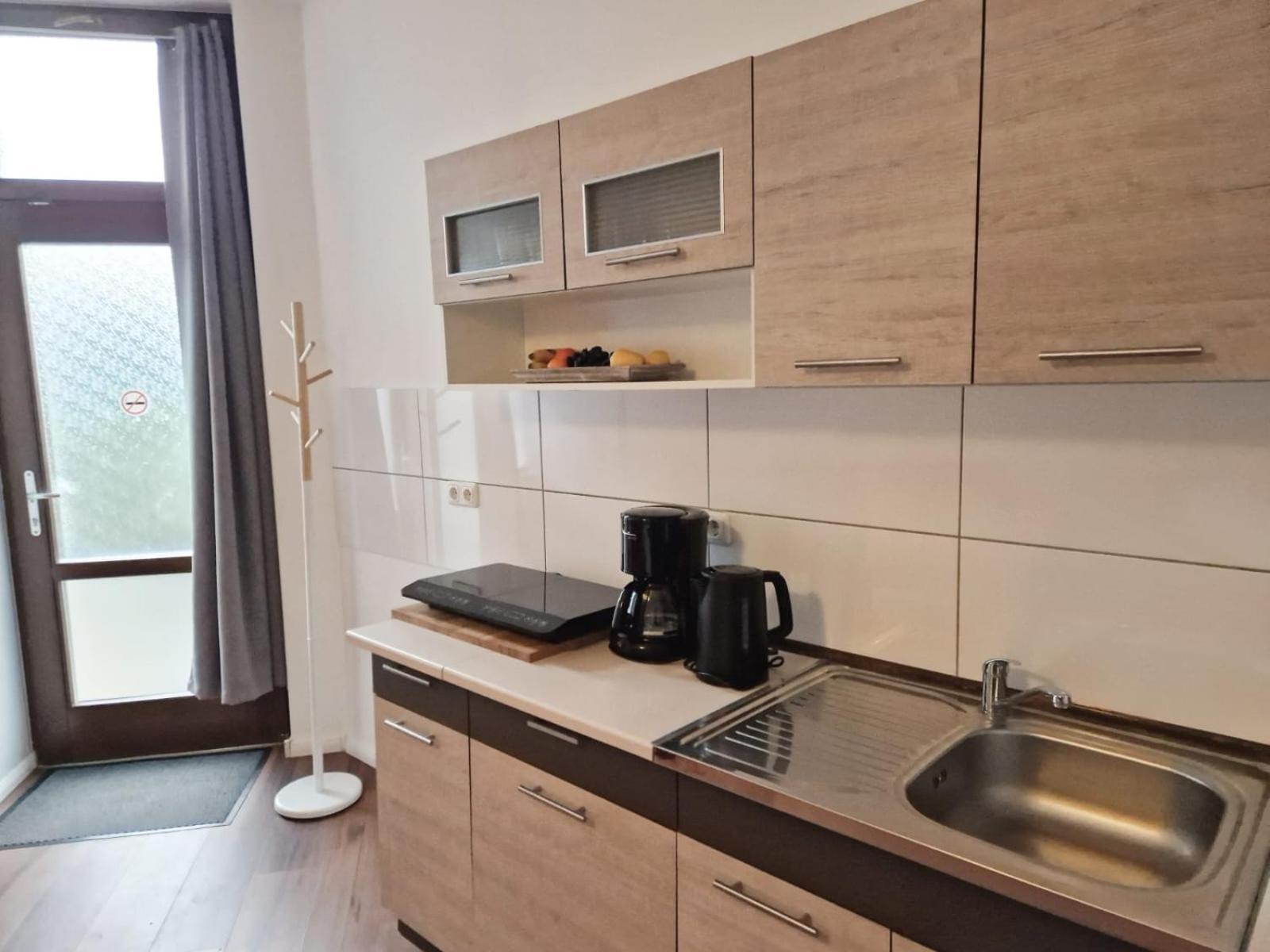 City Studio Apartment For 4, Near Sonnenallee Берлін Екстер'єр фото