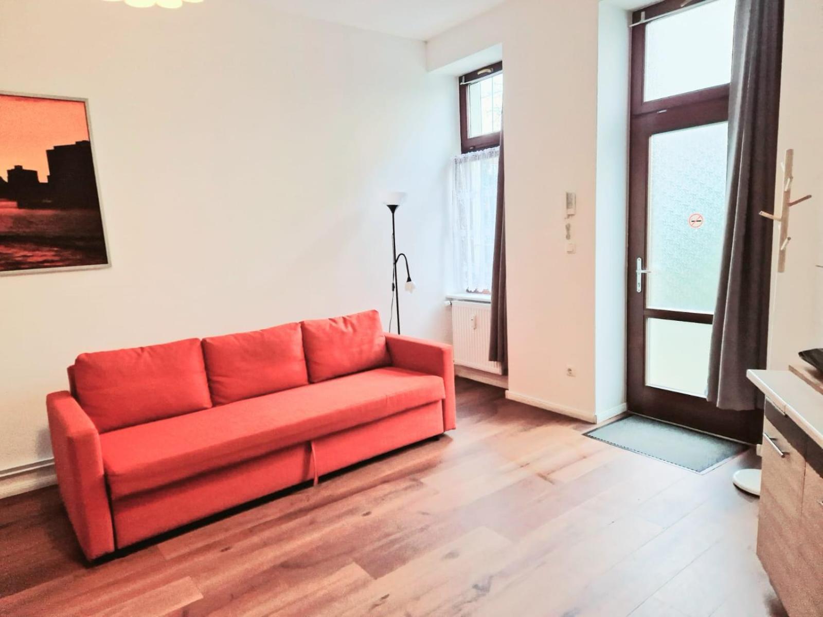 City Studio Apartment For 4, Near Sonnenallee Берлін Екстер'єр фото
