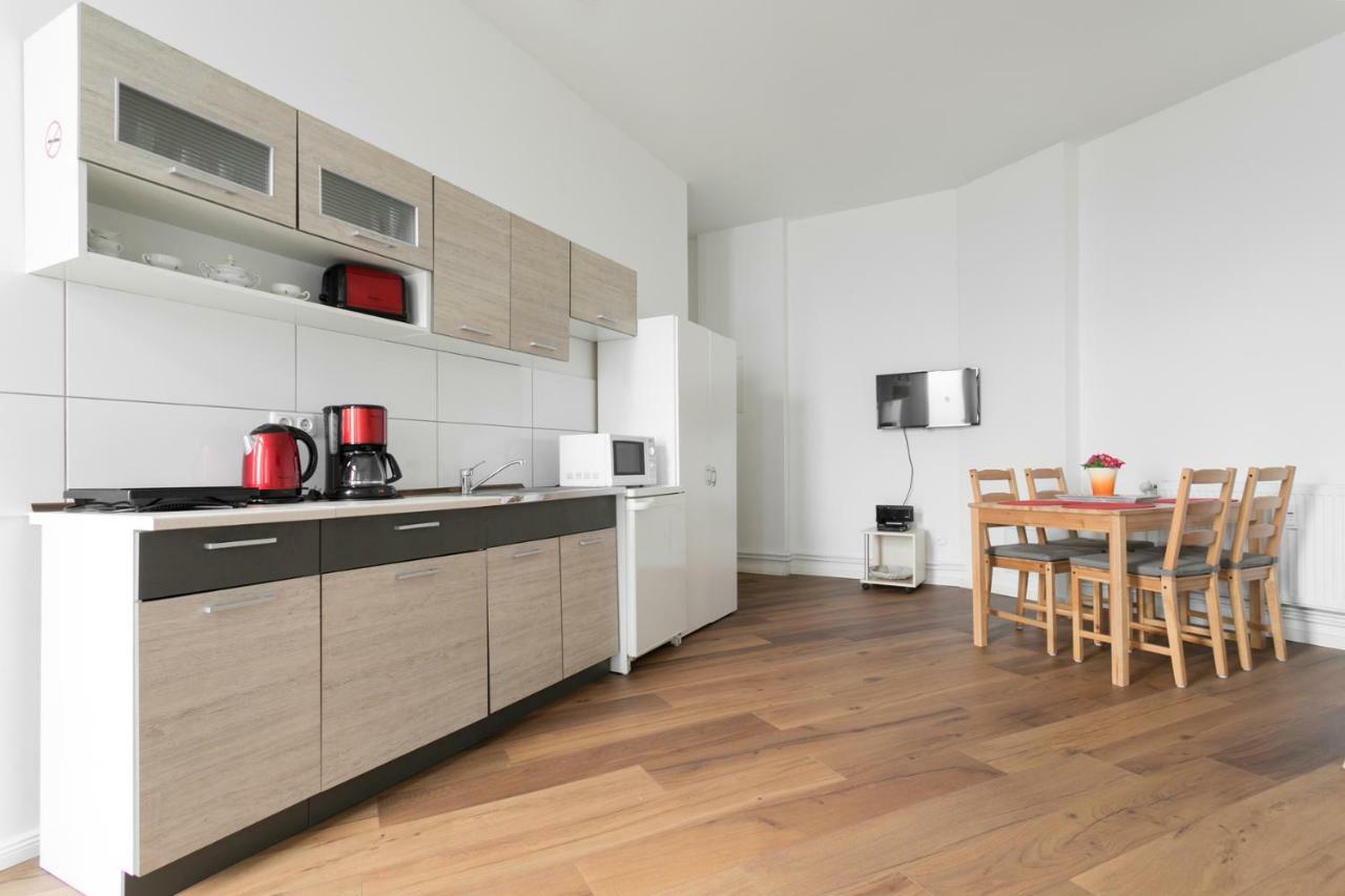 City Studio Apartment For 4, Near Sonnenallee Берлін Екстер'єр фото